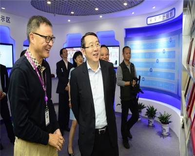 南山区区委书记王强一行赴多多28考察调研